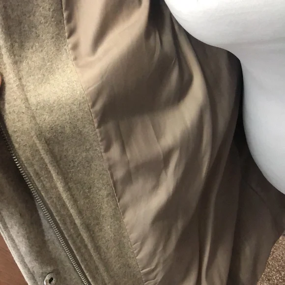 Anna faux fur trimmed tan wool pea coat size XL​ - Picture 9 of 11